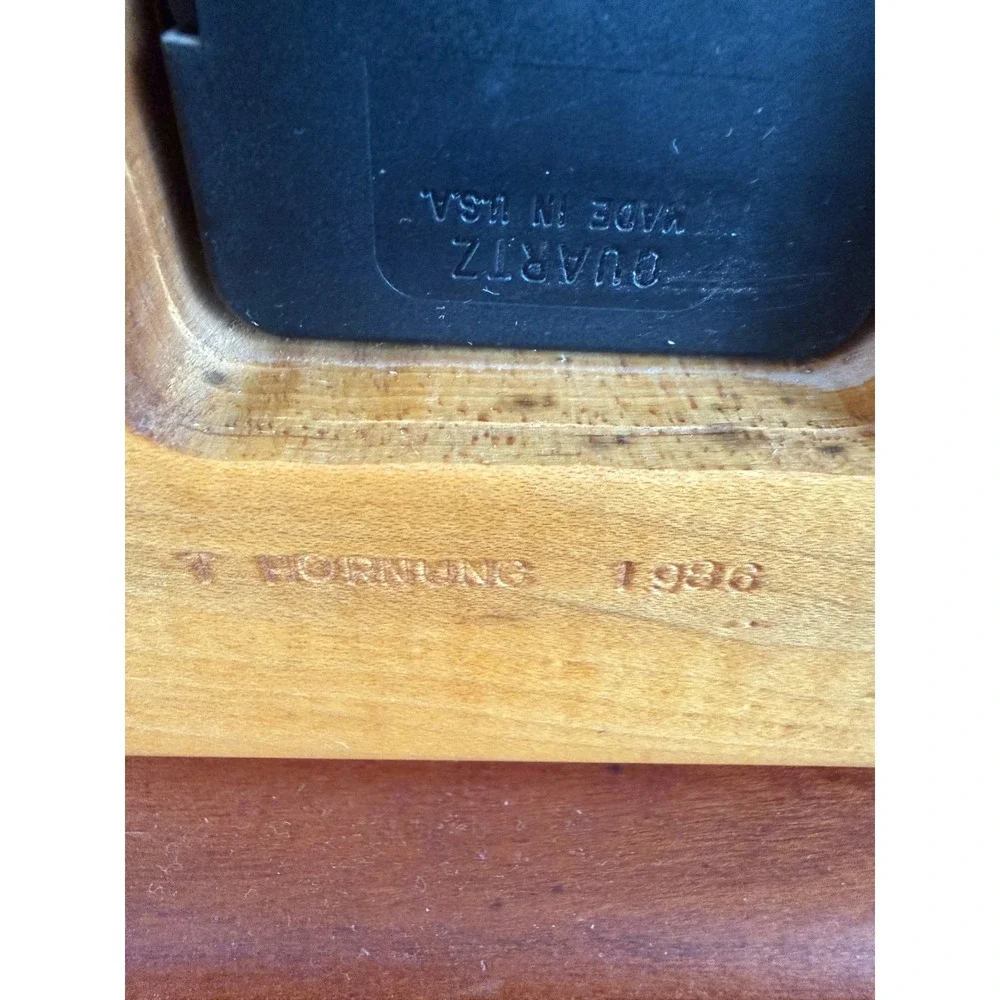 Hand Carved Solid Wood Mid‎ Century Modern Style Mantle Clock 9